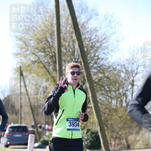 06.04.2025 - 44. Internationalen Wilhelmsburger Insellauf Jannik Wohlers http://msf.ph/oto/7599955 06.04.2025 10:41:09 Laufen 3934 meine-sportfotos.de
