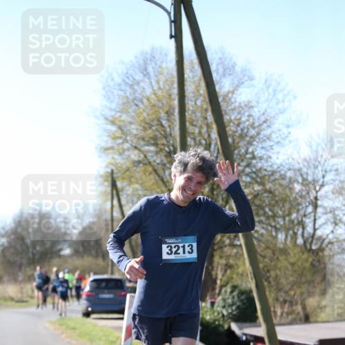 06.04.2025 - 44. Internationalen Wilhelmsburger Insellauf Jannik Wohlers http://msf.ph/oto/7599967 06.04.2025 10:41:10 Laufen 3213 meine-sportfotos.de