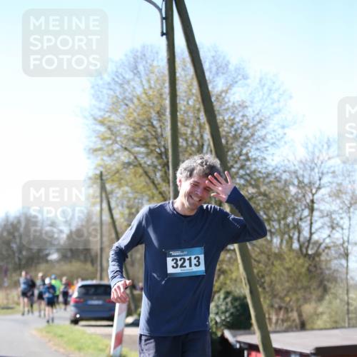 06.04.2025 - 44. Internationalen Wilhelmsburger Insellauf Jannik Wohlers http://msf.ph/oto/7599971 06.04.2025 10:41:10 Laufen 3213 meine-sportfotos.de
