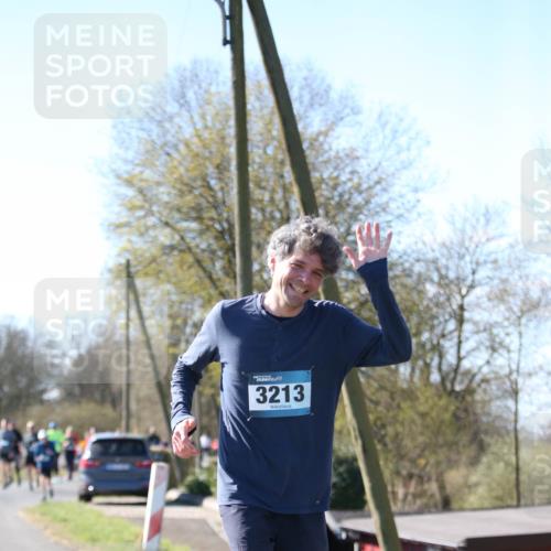 06.04.2025 - 44. Internationalen Wilhelmsburger Insellauf Jannik Wohlers http://msf.ph/oto/7599972 06.04.2025 10:41:10 Laufen 3213 meine-sportfotos.de