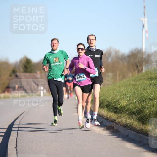 06.04.2025 - 44. Internationalen Wilhelmsburger Insellauf Jannik Wohlers http://msf.ph/oto/7599981 06.04.2025 09:18:51 Laufen 4492 meine-sportfotos.de
