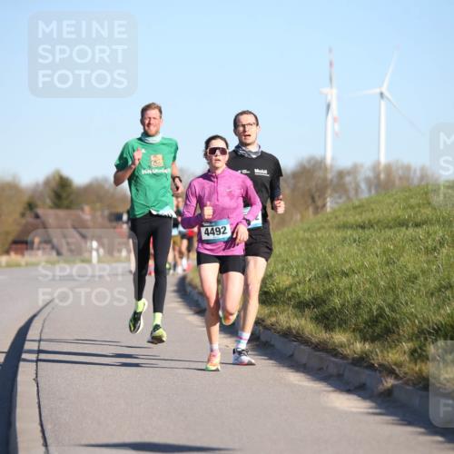 06.04.2025 - 44. Internationalen Wilhelmsburger Insellauf Jannik Wohlers http://msf.ph/oto/7600019 06.04.2025 09:18:52 Laufen 4492 meine-sportfotos.de