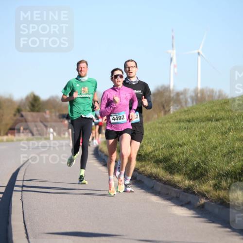 06.04.2025 - 44. Internationalen Wilhelmsburger Insellauf Jannik Wohlers http://msf.ph/oto/7600025 06.04.2025 09:18:52 Laufen 4492, 2 meine-sportfotos.de