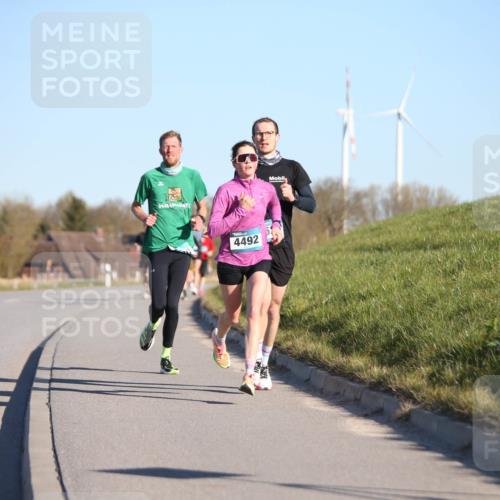 06.04.2025 - 44. Internationalen Wilhelmsburger Insellauf Jannik Wohlers http://msf.ph/oto/7600031 06.04.2025 09:18:52 Laufen  meine-sportfotos.de