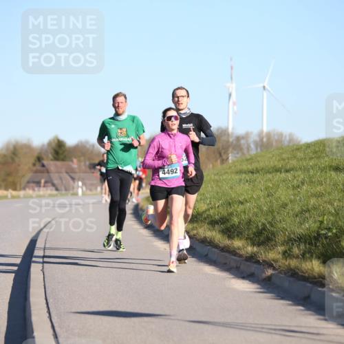 06.04.2025 - 44. Internationalen Wilhelmsburger Insellauf Jannik Wohlers http://msf.ph/oto/7600036 06.04.2025 09:18:52 Laufen 4492 meine-sportfotos.de