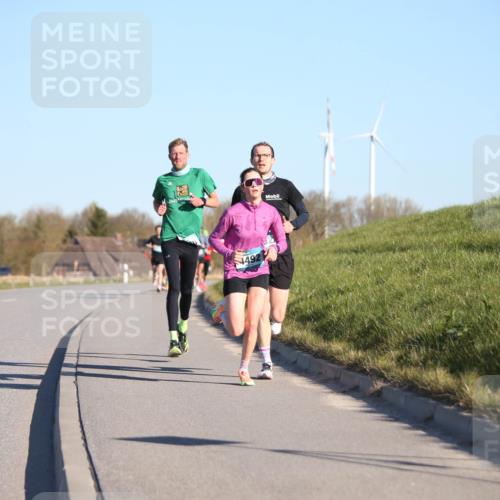 06.04.2025 - 44. Internationalen Wilhelmsburger Insellauf Jannik Wohlers http://msf.ph/oto/7600041 06.04.2025 09:18:52 Laufen  meine-sportfotos.de