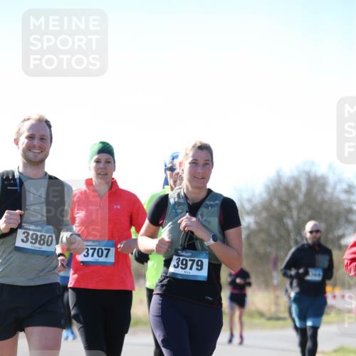 06.04.2025 - 44. Internationalen Wilhelmsburger Insellauf Jannik Wohlers http://msf.ph/oto/7600134 06.04.2025 10:41:30 Laufen 3980, 3707, 3979 meine-sportfotos.de