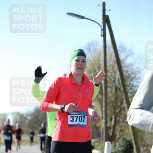 06.04.2025 - 44. Internationalen Wilhelmsburger Insellauf Jannik Wohlers http://msf.ph/oto/7600152 06.04.2025 10:41:33 Laufen 3707 meine-sportfotos.de