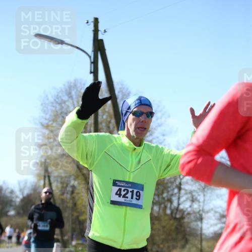06.04.2025 - 44. Internationalen Wilhelmsburger Insellauf Jannik Wohlers http://msf.ph/oto/7600169 06.04.2025 10:41:33 Laufen 4219 meine-sportfotos.de