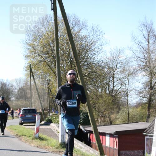06.04.2025 - 44. Internationalen Wilhelmsburger Insellauf Jannik Wohlers http://msf.ph/oto/7600187 06.04.2025 10:41:35 Laufen 4369 meine-sportfotos.de