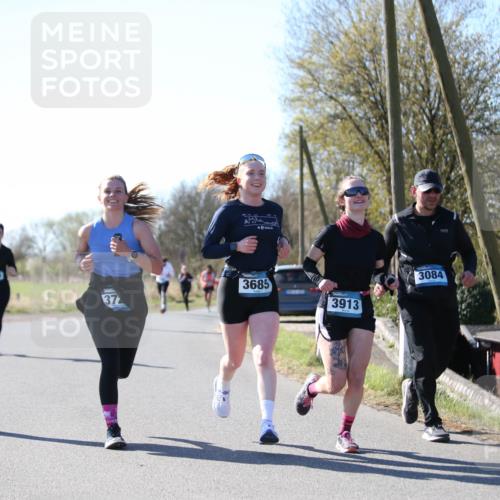 06.04.2025 - 44. Internationalen Wilhelmsburger Insellauf Jannik Wohlers http://msf.ph/oto/7600216 06.04.2025 10:41:39 Laufen 3405, 372, 3685, 3084, 3913 meine-sportfotos.de