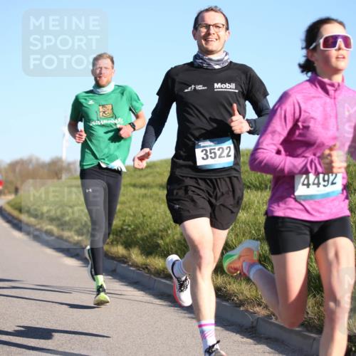 06.04.2025 - 44. Internationalen Wilhelmsburger Insellauf Jannik Wohlers http://msf.ph/oto/7600229 06.04.2025 09:18:55 Laufen 3522, 4492 meine-sportfotos.de