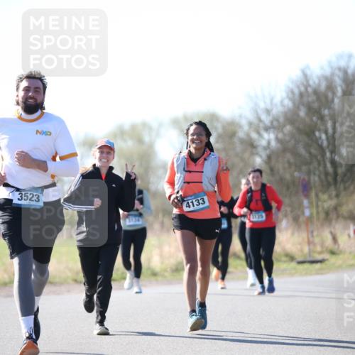 06.04.2025 - 44. Internationalen Wilhelmsburger Insellauf Jannik Wohlers http://msf.ph/oto/7600319 06.04.2025 10:41:50 Laufen 3523, 3124, 4133, 3125 meine-sportfotos.de