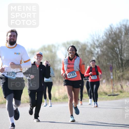 06.04.2025 - 44. Internationalen Wilhelmsburger Insellauf Jannik Wohlers http://msf.ph/oto/7600320 06.04.2025 10:41:50 Laufen 3523, 4133, 3125 meine-sportfotos.de