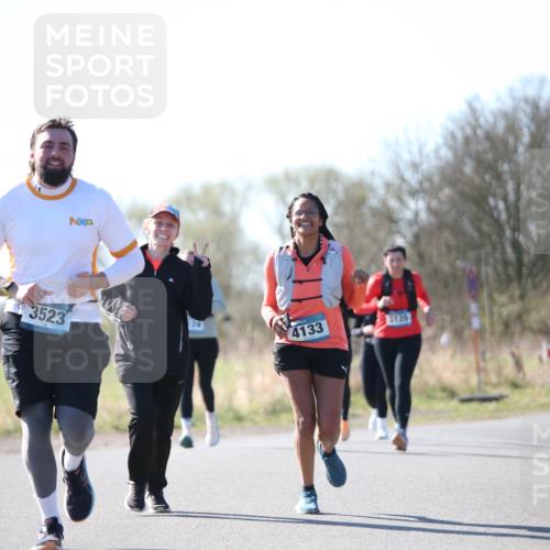 06.04.2025 - 44. Internationalen Wilhelmsburger Insellauf Jannik Wohlers http://msf.ph/oto/7600324 06.04.2025 10:41:51 Laufen 3523, 24, 4133, 3125 meine-sportfotos.de