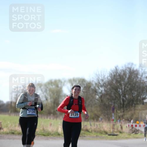 06.04.2025 - 44. Internationalen Wilhelmsburger Insellauf Jannik Wohlers http://msf.ph/oto/7600353 06.04.2025 10:41:56 Laufen 3124, 3125 meine-sportfotos.de