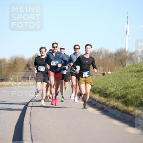 06.04.2025 - 44. Internationalen Wilhelmsburger Insellauf Jannik Wohlers http://msf.ph/oto/7600356 06.04.2025 09:19:00 Laufen 4511, 428, 3961, 4439 meine-sportfotos.de