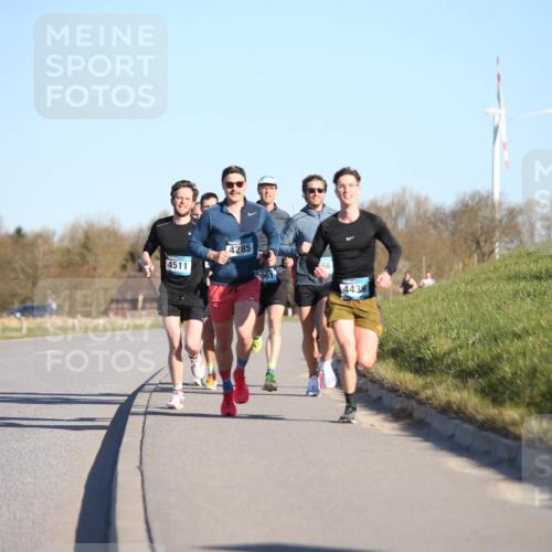 06.04.2025 - 44. Internationalen Wilhelmsburger Insellauf Jannik Wohlers http://msf.ph/oto/7600383 06.04.2025 09:19:00 Laufen 4511, 4285, 961, 66, 4439 meine-sportfotos.de