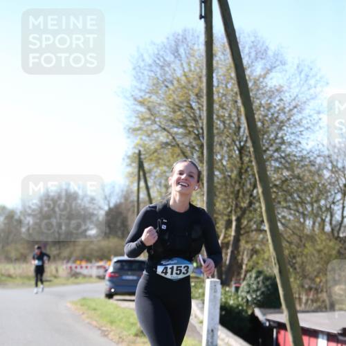 06.04.2025 - 44. Internationalen Wilhelmsburger Insellauf Jannik Wohlers http://msf.ph/oto/7600404 06.04.2025 10:42:02 Laufen 4153 meine-sportfotos.de