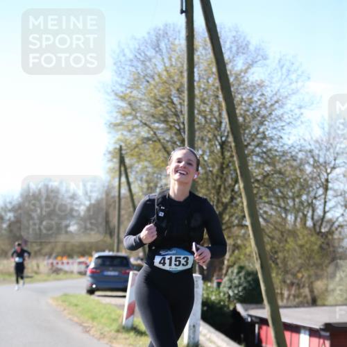 06.04.2025 - 44. Internationalen Wilhelmsburger Insellauf Jannik Wohlers http://msf.ph/oto/7600407 06.04.2025 10:42:02 Laufen 4153 meine-sportfotos.de