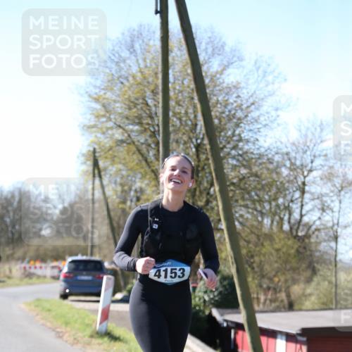 06.04.2025 - 44. Internationalen Wilhelmsburger Insellauf Jannik Wohlers http://msf.ph/oto/7600410 06.04.2025 10:42:02 Laufen 4153 meine-sportfotos.de