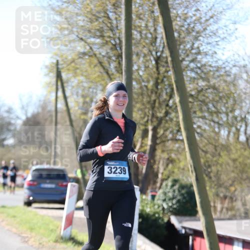 06.04.2025 - 44. Internationalen Wilhelmsburger Insellauf Jannik Wohlers http://msf.ph/oto/7600445 06.04.2025 10:42:14 Laufen 3239 meine-sportfotos.de