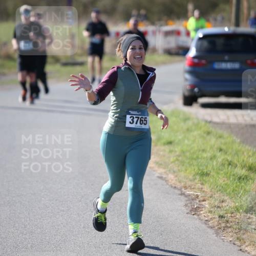 06.04.2025 - 44. Internationalen Wilhelmsburger Insellauf Jannik Wohlers http://msf.ph/oto/7600466 06.04.2025 10:42:23 Laufen 3765 meine-sportfotos.de
