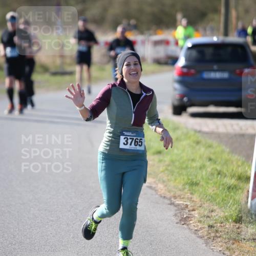 06.04.2025 - 44. Internationalen Wilhelmsburger Insellauf Jannik Wohlers http://msf.ph/oto/7600468 06.04.2025 10:42:23 Laufen 3765 meine-sportfotos.de