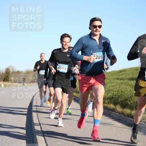 06.04.2025 - 44. Internationalen Wilhelmsburger Insellauf Jannik Wohlers http://msf.ph/oto/7600536 06.04.2025 09:19:04 Laufen 3059, 4511, 285, 4439 meine-sportfotos.de