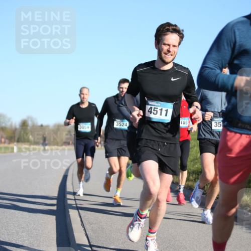 06.04.2025 - 44. Internationalen Wilhelmsburger Insellauf Jannik Wohlers http://msf.ph/oto/7600554 06.04.2025 09:19:05 Laufen 3059, 3524, 4511, 189, 350, 285 meine-sportfotos.de