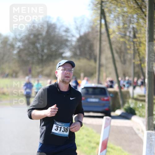 06.04.2025 - 44. Internationalen Wilhelmsburger Insellauf Jannik Wohlers http://msf.ph/oto/7600570 06.04.2025 10:42:39 Laufen 3136 meine-sportfotos.de