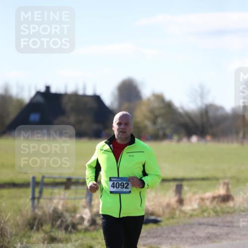 06.04.2025 - 44. Internationalen Wilhelmsburger Insellauf Jannik Wohlers http://msf.ph/oto/7600581 06.04.2025 10:42:46 Laufen 4092 meine-sportfotos.de