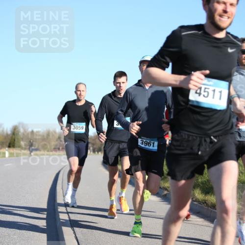 06.04.2025 - 44. Internationalen Wilhelmsburger Insellauf Jannik Wohlers http://msf.ph/oto/7600586 06.04.2025 09:19:05 Laufen 3059, 3961, 4511, 566 meine-sportfotos.de