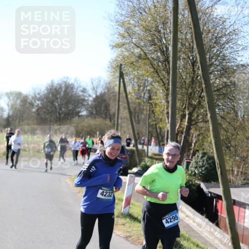 06.04.2025 - 44. Internationalen Wilhelmsburger Insellauf Jannik Wohlers http://msf.ph/oto/7600620 06.04.2025 10:42:52 Laufen 4232, 4295 meine-sportfotos.de