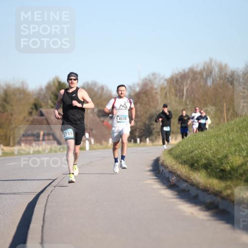 06.04.2025 - 44. Internationalen Wilhelmsburger Insellauf Jannik Wohlers http://msf.ph/oto/7600718 06.04.2025 09:19:21 Laufen 3739, 4570 meine-sportfotos.de