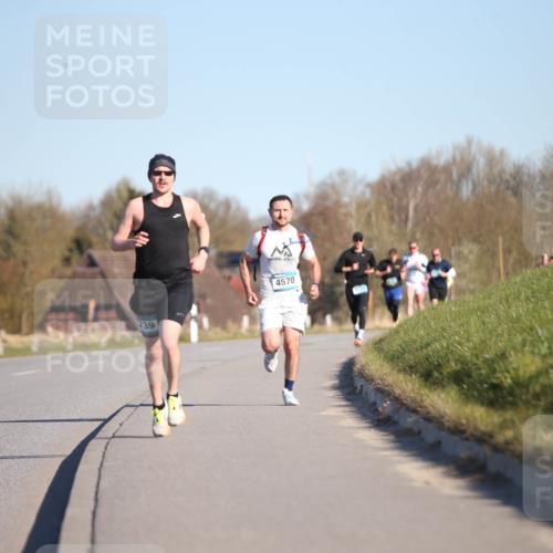06.04.2025 - 44. Internationalen Wilhelmsburger Insellauf Jannik Wohlers http://msf.ph/oto/7600743 06.04.2025 09:19:22 Laufen 739, 4570 meine-sportfotos.de