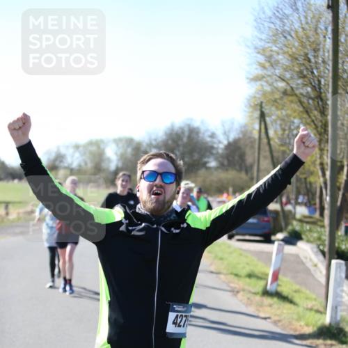 06.04.2025 - 44. Internationalen Wilhelmsburger Insellauf Jannik Wohlers http://msf.ph/oto/7600777 06.04.2025 10:43:06 Laufen 427 meine-sportfotos.de