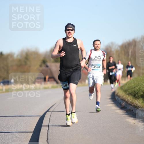 06.04.2025 - 44. Internationalen Wilhelmsburger Insellauf Jannik Wohlers http://msf.ph/oto/7600779 06.04.2025 09:19:24 Laufen 739, 4570 meine-sportfotos.de