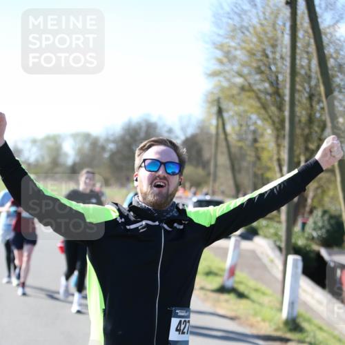06.04.2025 - 44. Internationalen Wilhelmsburger Insellauf Jannik Wohlers http://msf.ph/oto/7600784 06.04.2025 10:43:06 Laufen 427 meine-sportfotos.de