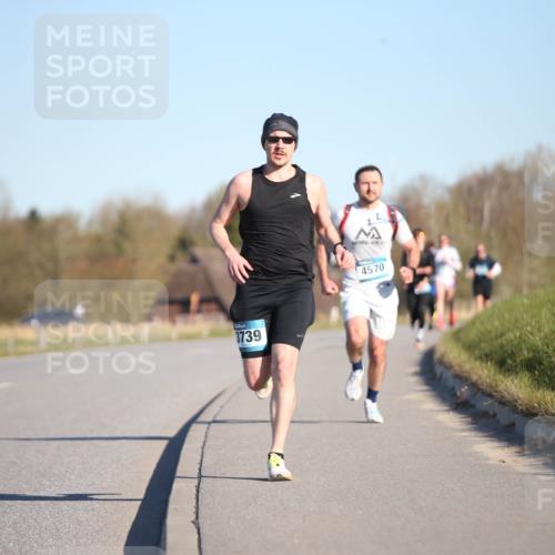 06.04.2025 - 44. Internationalen Wilhelmsburger Insellauf Jannik Wohlers http://msf.ph/oto/7600792 06.04.2025 09:19:24 Laufen 3739, 4570 meine-sportfotos.de