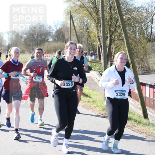 06.04.2025 - 44. Internationalen Wilhelmsburger Insellauf Jannik Wohlers http://msf.ph/oto/7600805 06.04.2025 10:43:08 Laufen 4193, 360, 4190, 3428, 3429 meine-sportfotos.de
