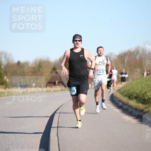 06.04.2025 - 44. Internationalen Wilhelmsburger Insellauf Jannik Wohlers http://msf.ph/oto/7600809 06.04.2025 09:19:25 Laufen 739, 4570 meine-sportfotos.de