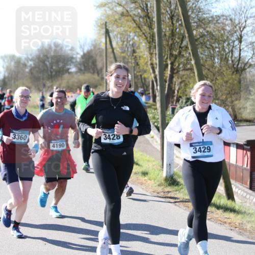 06.04.2025 - 44. Internationalen Wilhelmsburger Insellauf Jannik Wohlers http://msf.ph/oto/7600811 06.04.2025 10:43:08 Laufen 3360, 4193, 4190, 3428, 3429 meine-sportfotos.de