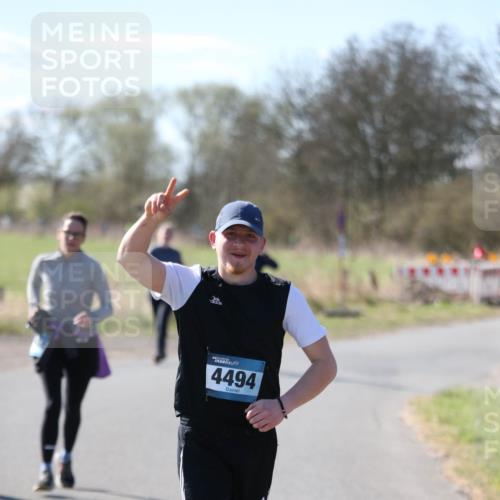 06.04.2025 - 44. Internationalen Wilhelmsburger Insellauf Jannik Wohlers http://msf.ph/oto/7600909 06.04.2025 10:43:20 Laufen 4494 meine-sportfotos.de