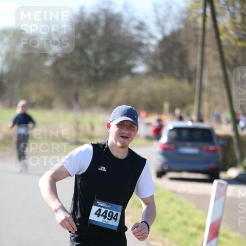 06.04.2025 - 44. Internationalen Wilhelmsburger Insellauf Jannik Wohlers http://msf.ph/oto/7600928 06.04.2025 10:43:21 Laufen 44, 4494 meine-sportfotos.de