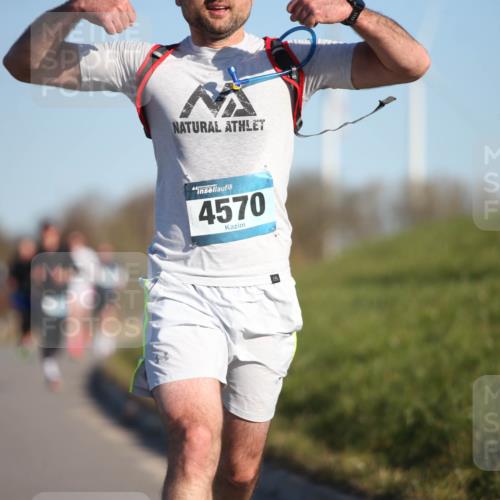 06.04.2025 - 44. Internationalen Wilhelmsburger Insellauf Jannik Wohlers http://msf.ph/oto/7600995 06.04.2025 09:19:29 Laufen 4570 meine-sportfotos.de