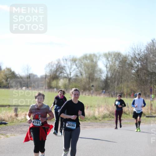 06.04.2025 - 44. Internationalen Wilhelmsburger Insellauf Jannik Wohlers http://msf.ph/oto/7601017 06.04.2025 10:43:42 Laufen 3695, 4191 meine-sportfotos.de