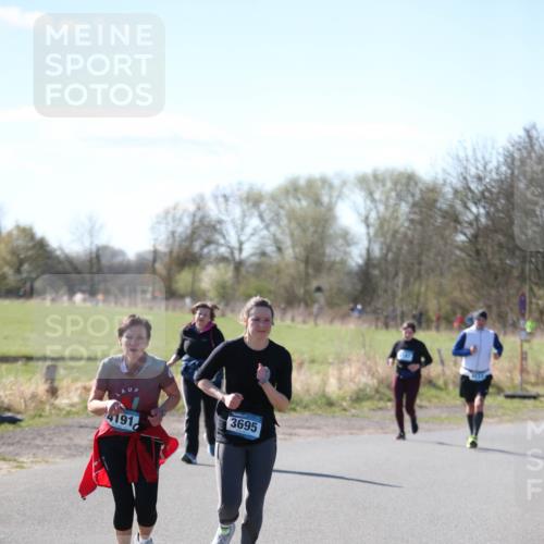 06.04.2025 - 44. Internationalen Wilhelmsburger Insellauf Jannik Wohlers http://msf.ph/oto/7601020 06.04.2025 10:43:42 Laufen 3695, 4191 meine-sportfotos.de