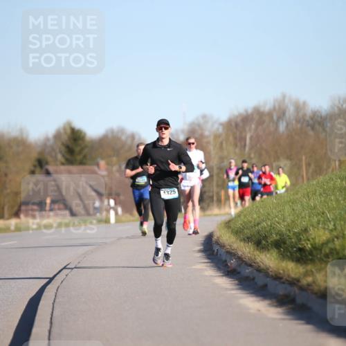 06.04.2025 - 44. Internationalen Wilhelmsburger Insellauf Jannik Wohlers http://msf.ph/oto/7601064 06.04.2025 09:19:31 Laufen 3509, 4325 meine-sportfotos.de
