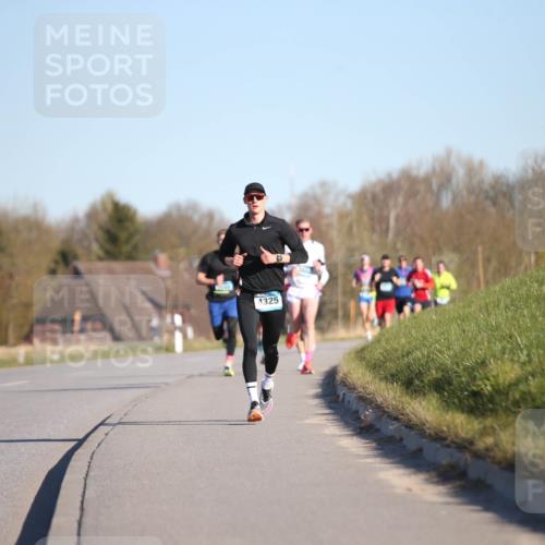 06.04.2025 - 44. Internationalen Wilhelmsburger Insellauf Jannik Wohlers http://msf.ph/oto/7601071 06.04.2025 09:19:31 Laufen 4325 meine-sportfotos.de